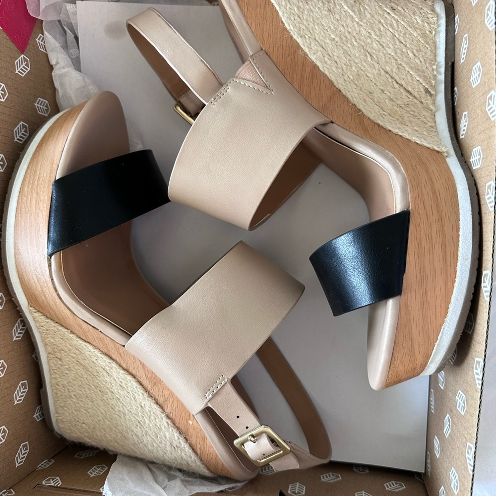 Black and nude Wedges